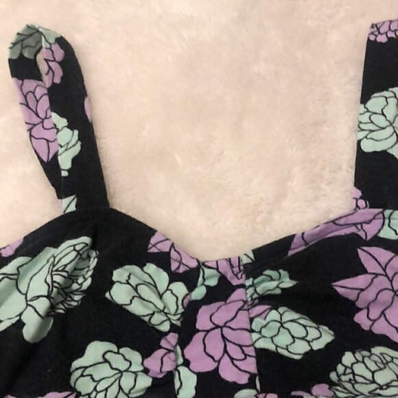 Painted Threads Floral Crop Top Size Medium - Picture 2 of 8
